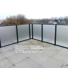 Oklejamy balkony Warszawa Wilanów, Ursynów, Mokotów- Folie matowe na szklane balkony Warszawa -MAT MROŻONY
