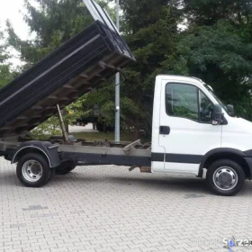 Usługi transportowe Rzeszów mała wywrotka iveco t 692120020