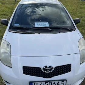 Toyota Yaris II 2008 r