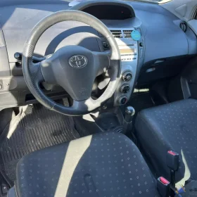 Toyota Yaris II 2008 r