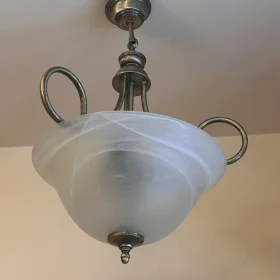 Lampa wisząca mosiężna żyrandol z mlecznym szklanym abażurem