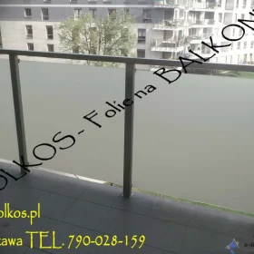 Folie matowe na balkon - Usługa oklejania balkonu Warszawa , folie matowe prywatyzujące na szyby balkonowe -Oklejamy BALKONY Warszawa